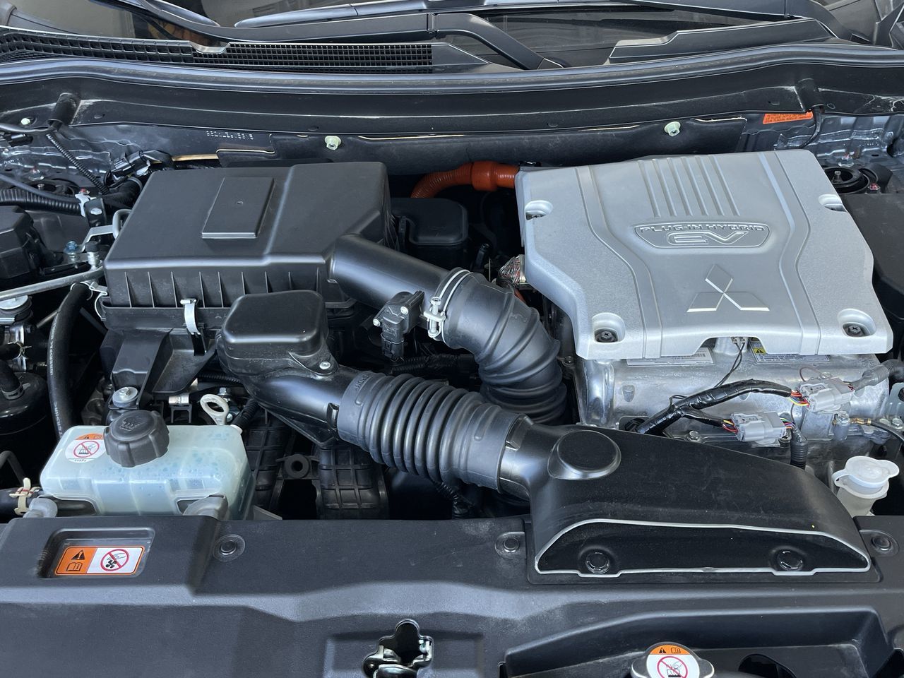 2020 Mitsubishi OUTLANDER PHEV in Calgary, Alberta