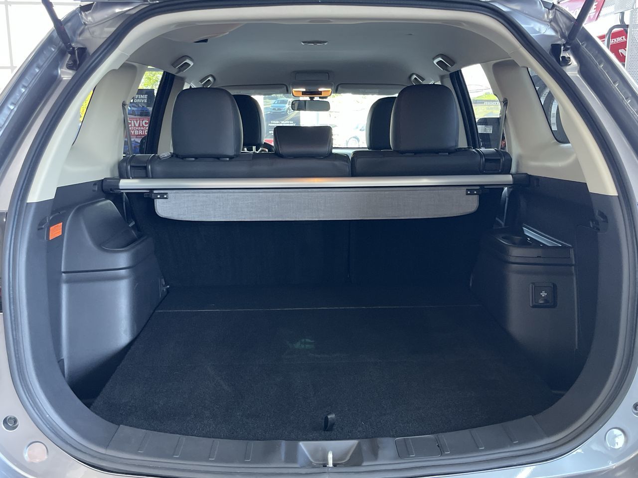 2020 Mitsubishi OUTLANDER PHEV in Calgary, Alberta