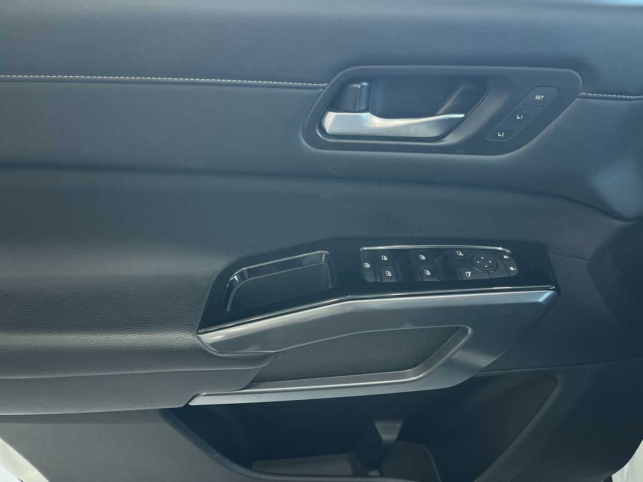 2023 Nissan Pathfinder in Calgary, Alberta