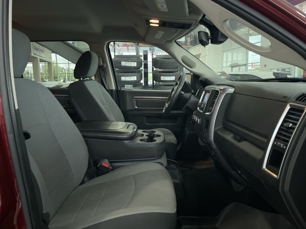 2023 Ram RAM 1500 Classic Crew Cab 4x4 (DS)