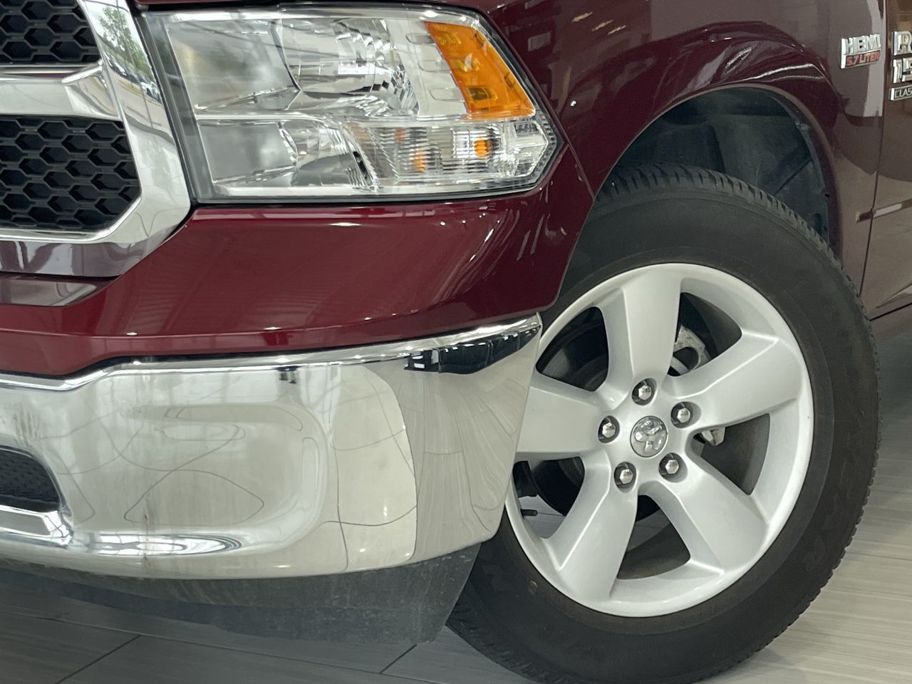 2023 Ram RAM 1500 Classic Crew Cab 4x4 (DS)