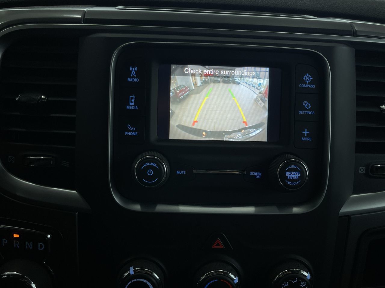 2023 Ram RAM 1500 Classic Crew Cab 4x4 (DS)