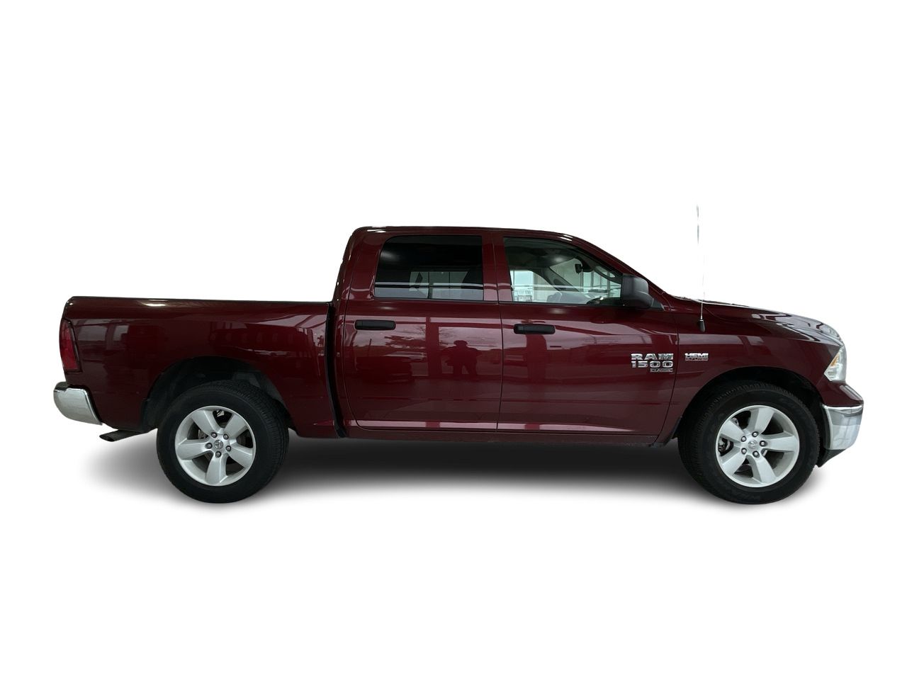 2023 Ram RAM 1500 Classic Crew Cab 4x4 (DS)