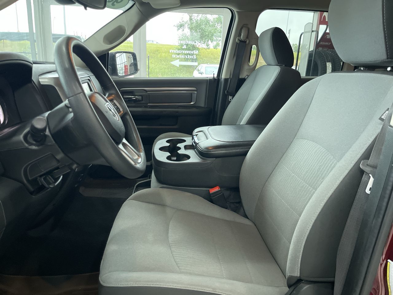 2023 Ram RAM 1500 Classic Crew Cab 4x4 (DS)