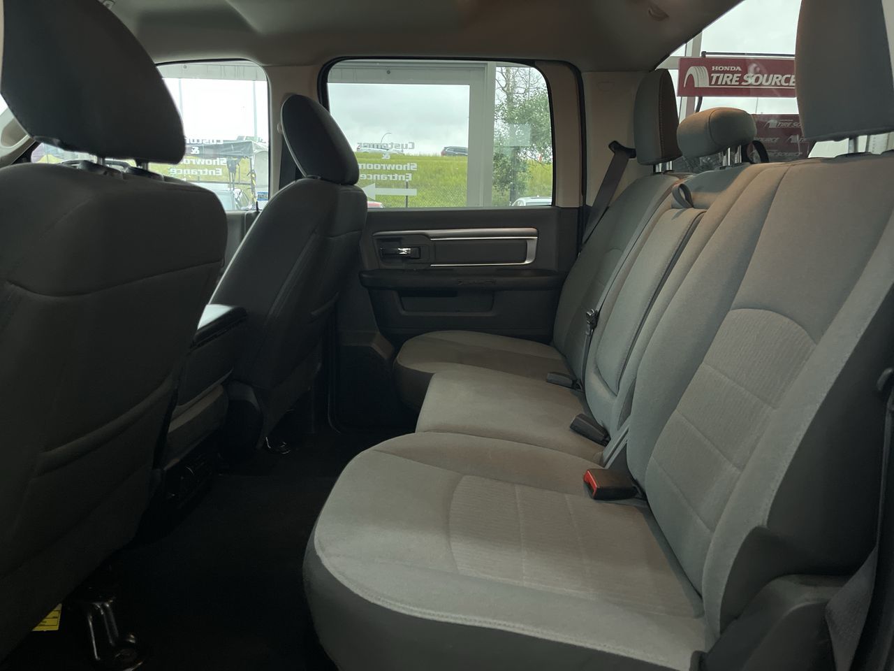 2023 Ram RAM 1500 Classic Crew Cab 4x4 (DS)