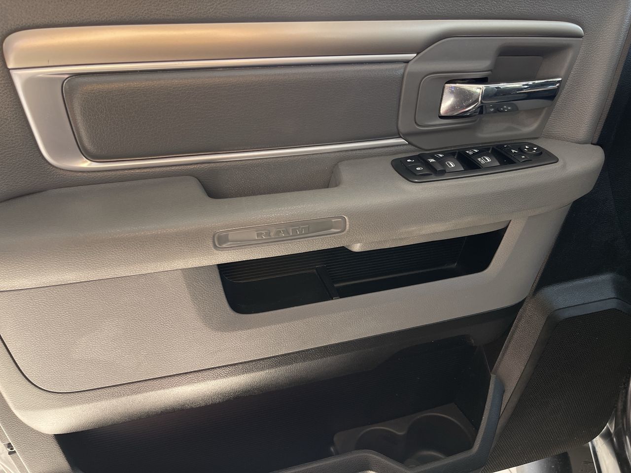 2019 Ram RAM 1500 Crew Cab 4x4 (ds)