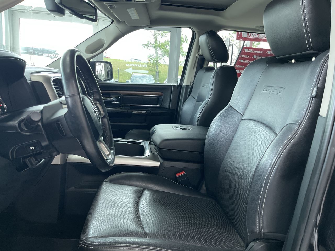 Ram 1500 Crew Cab 4x4  2016 à Calgary, Alberta