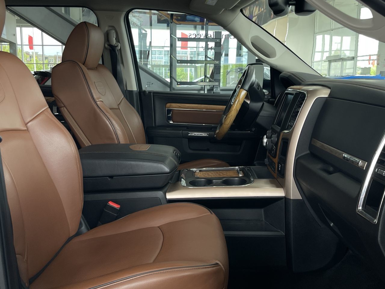 Ram 1500 Crew Cab 4x4  2017 à Calgary, Alberta
