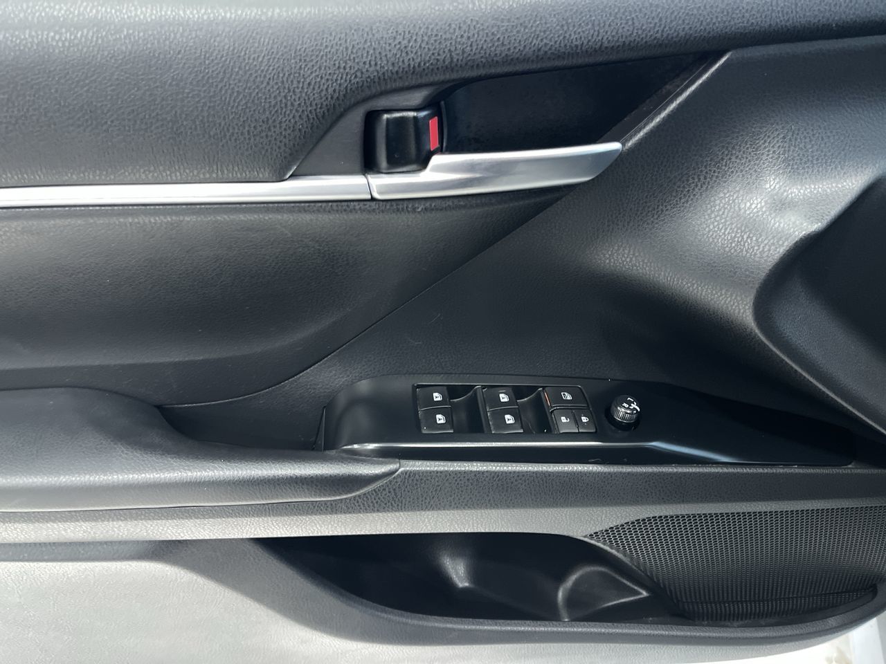 Toyota Camry  2019 à Calgary, Alberta