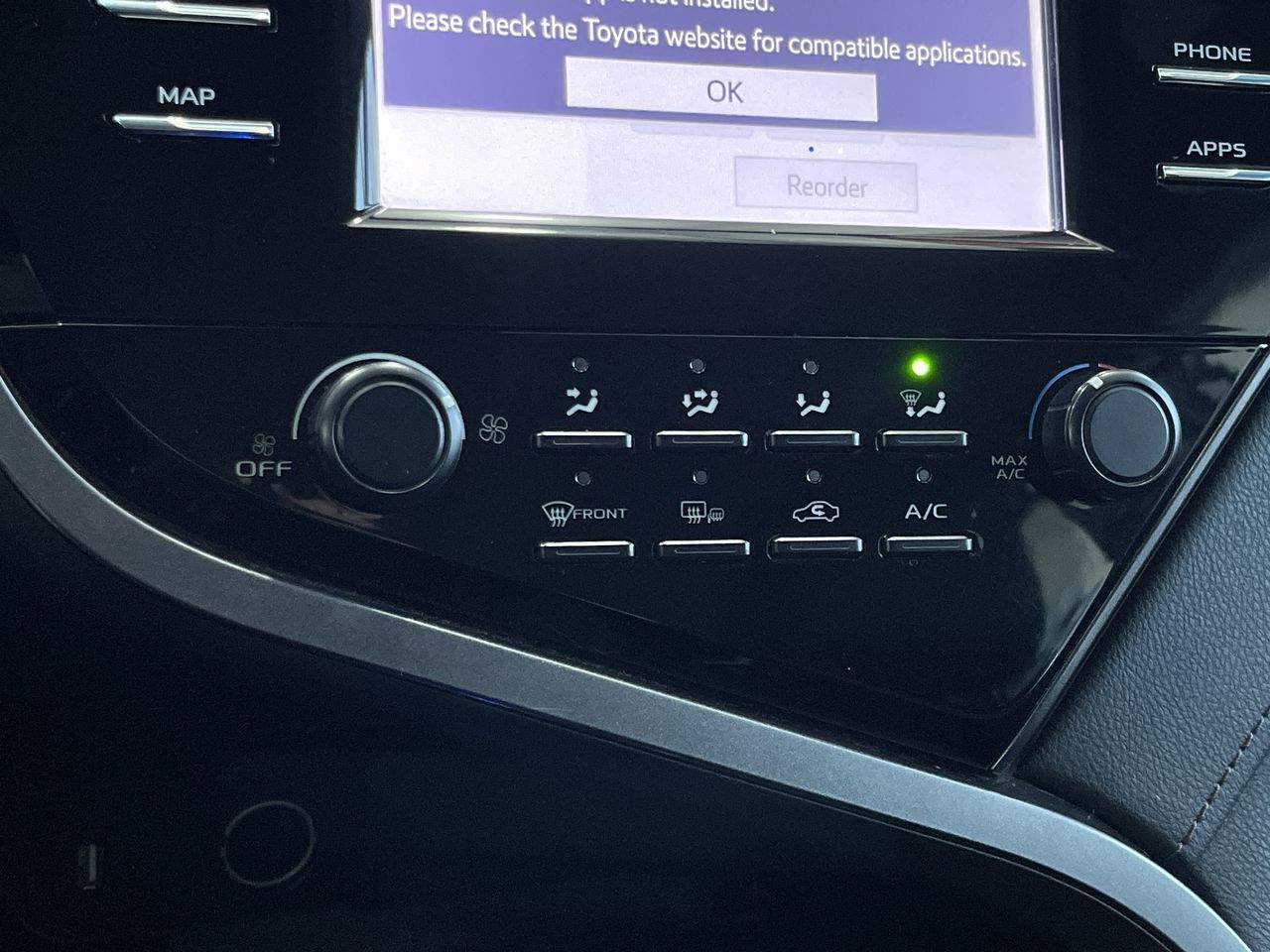 Toyota Camry  2019 à Calgary, Alberta