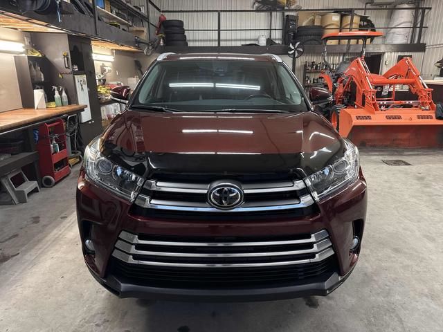 Toyota Highlander  2019 à Calgary, Alberta
