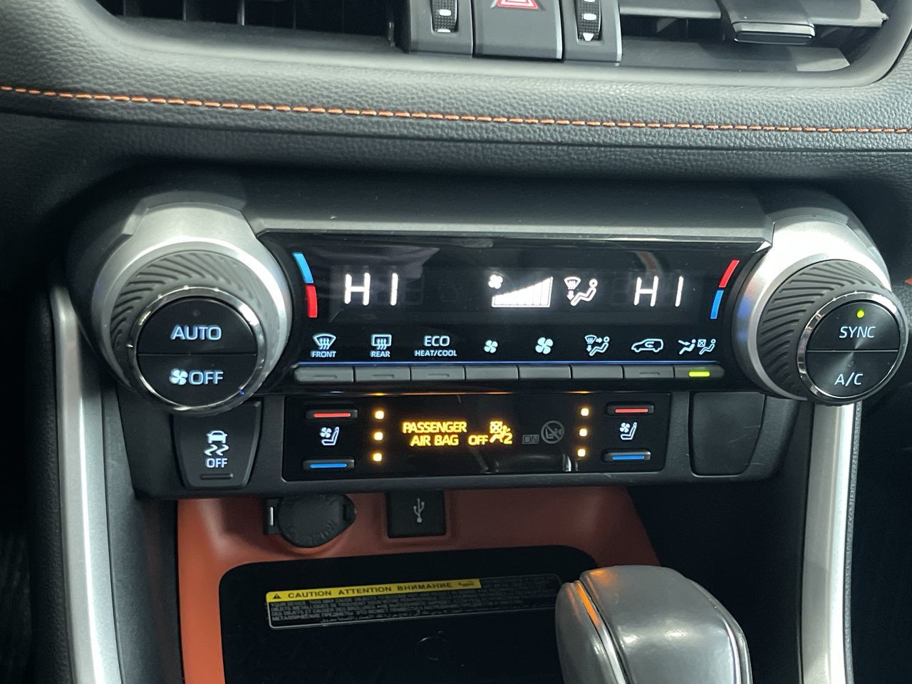 Toyota RAV4  2021 à Calgary, Alberta