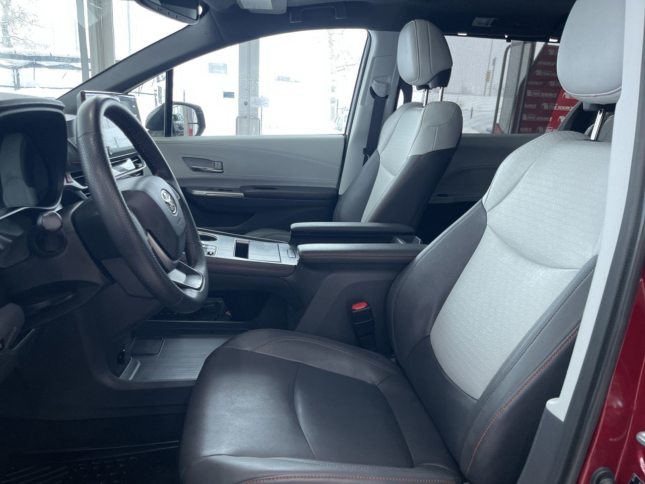 2024 Toyota Sienna Hybrid