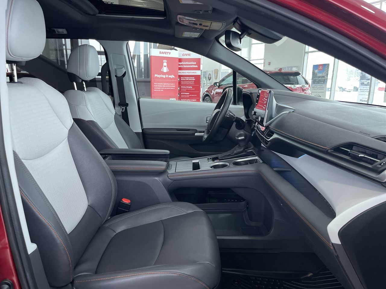 2024 Toyota Sienna Hybrid