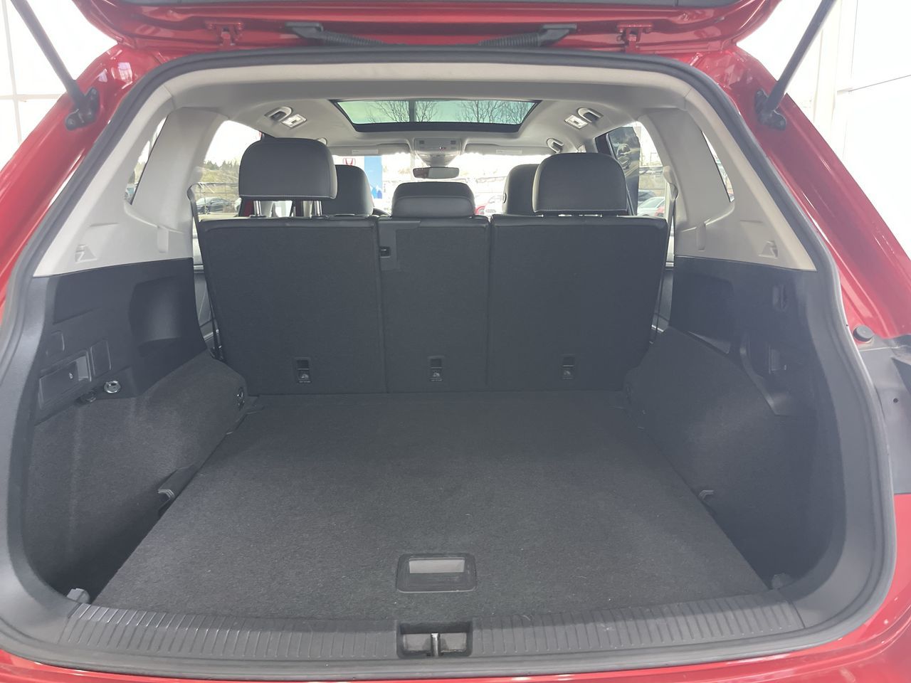 2022 Volkswagen Tiguan in Calgary, Alberta