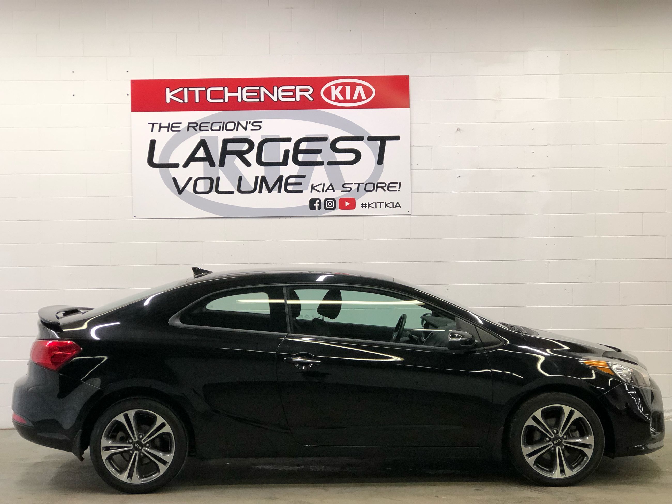 Used 14 Kia Forte Koup Back Up Camera Rare 2 Door Coupe Very Clean For Sale 0 Kitchener Kia