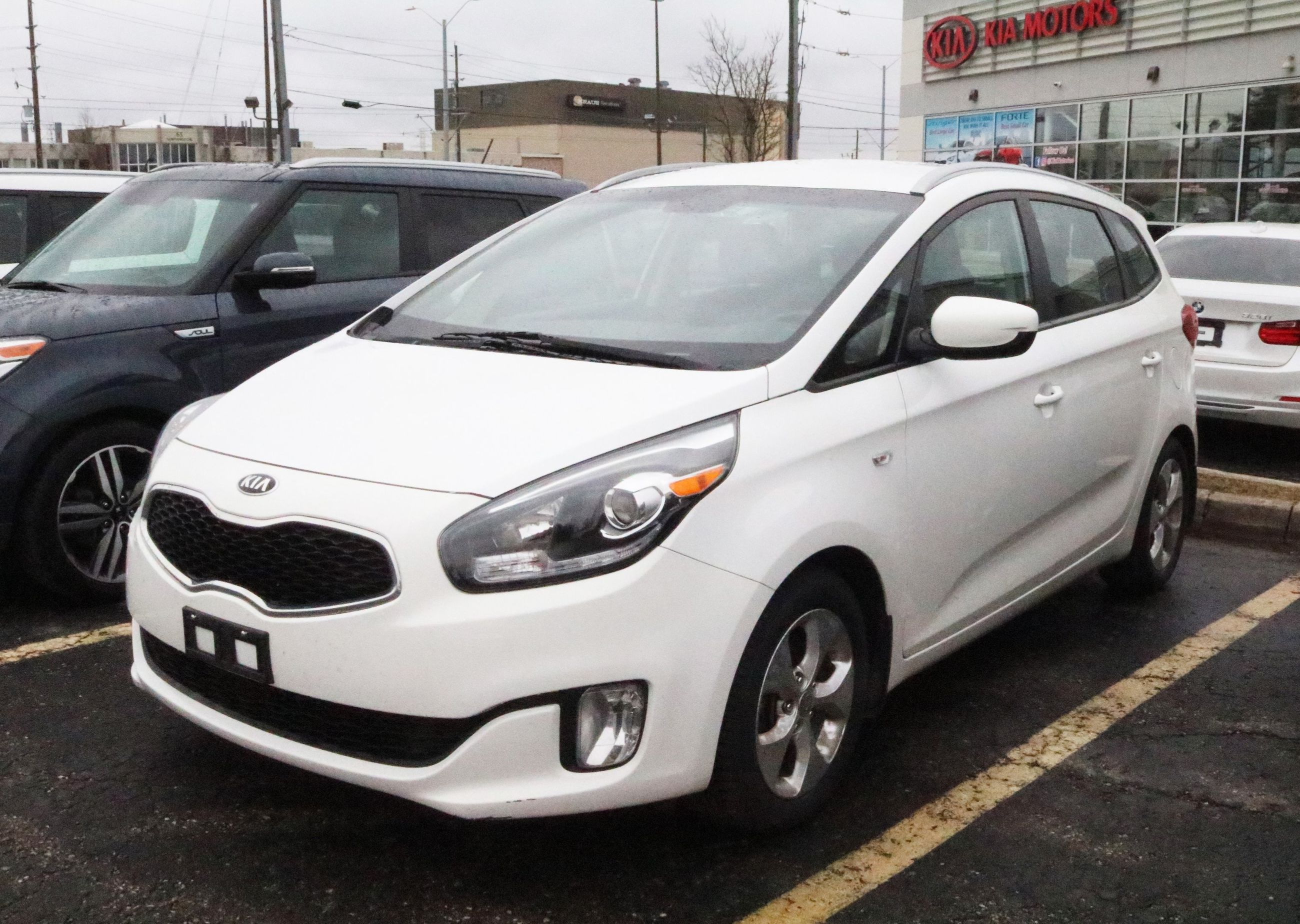 Used 2014 Kia Rondo LX AT for Sale 10995.0 Waterloo Kia