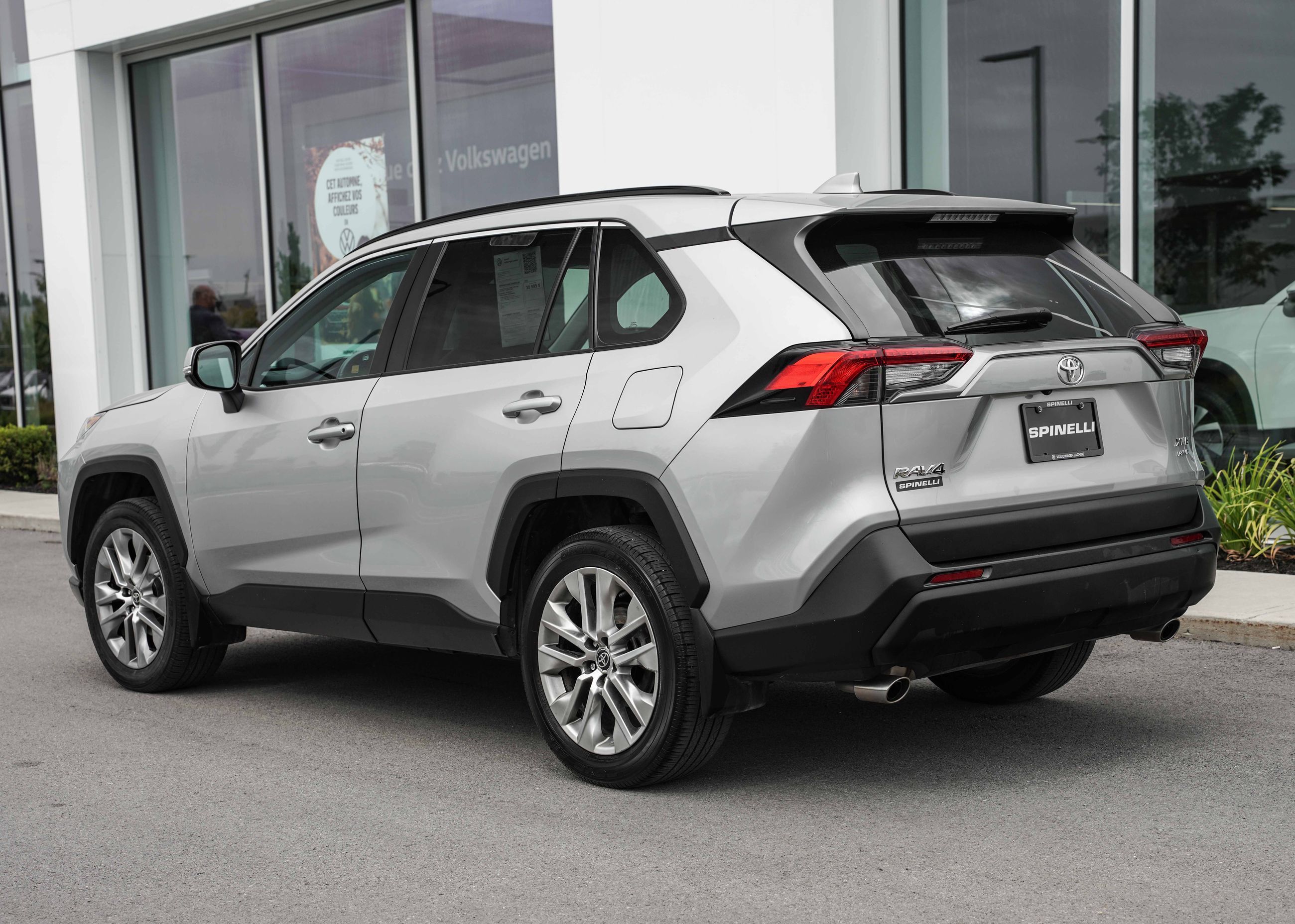 Photo 2021 Toyota RAV4 XLE/ AWD/ 124$ PAR SEMAINE - 72 MOIS #4