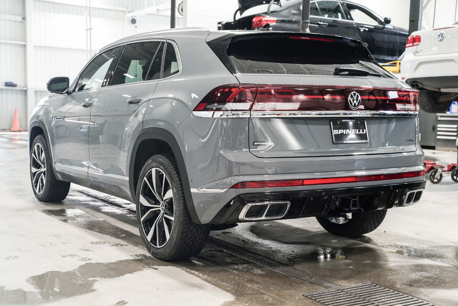Volkswagen Atlas Cross Sport Execline 2025 — photo 4