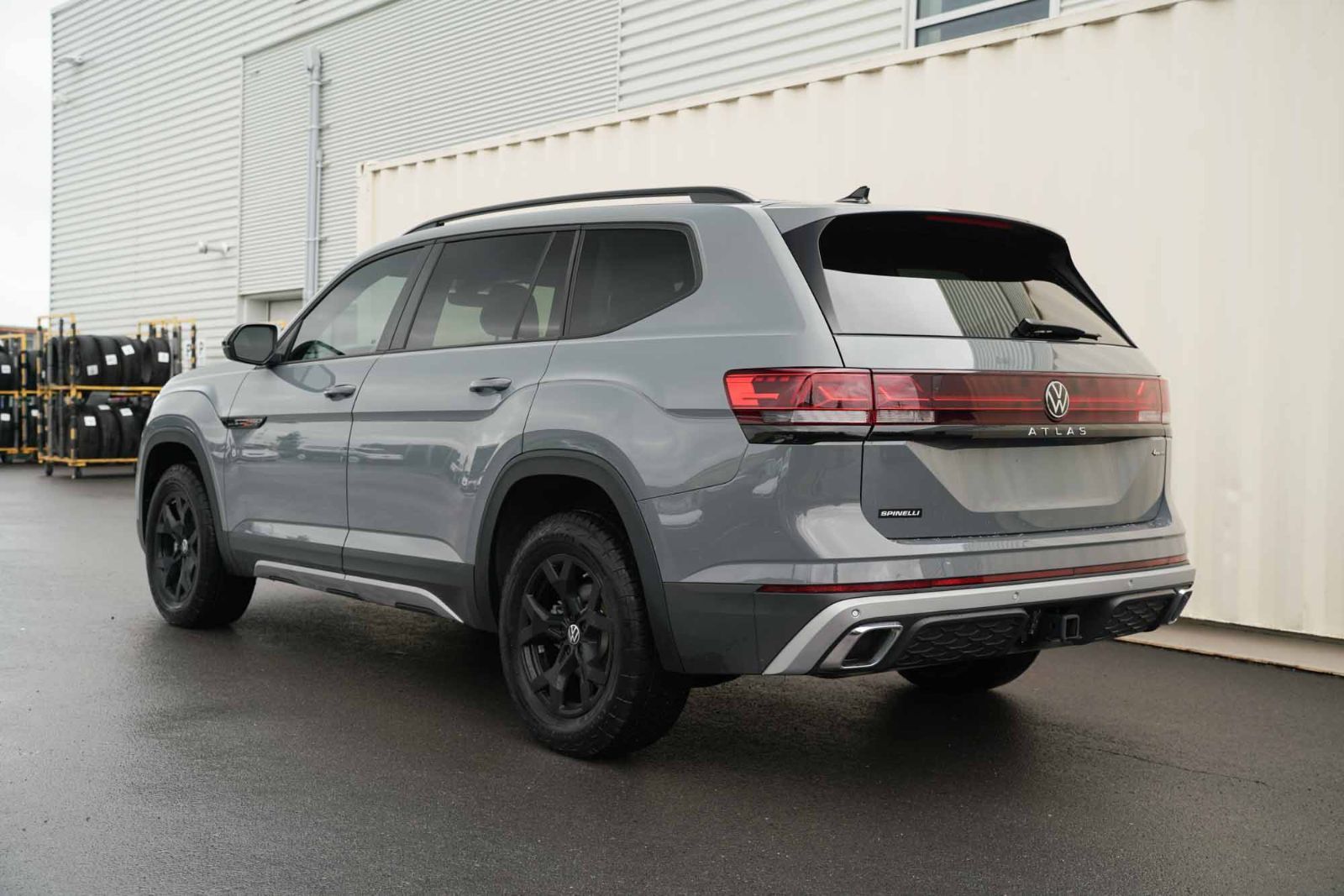 Photo 2025 Volkswagen Atlas Peak Edition #4