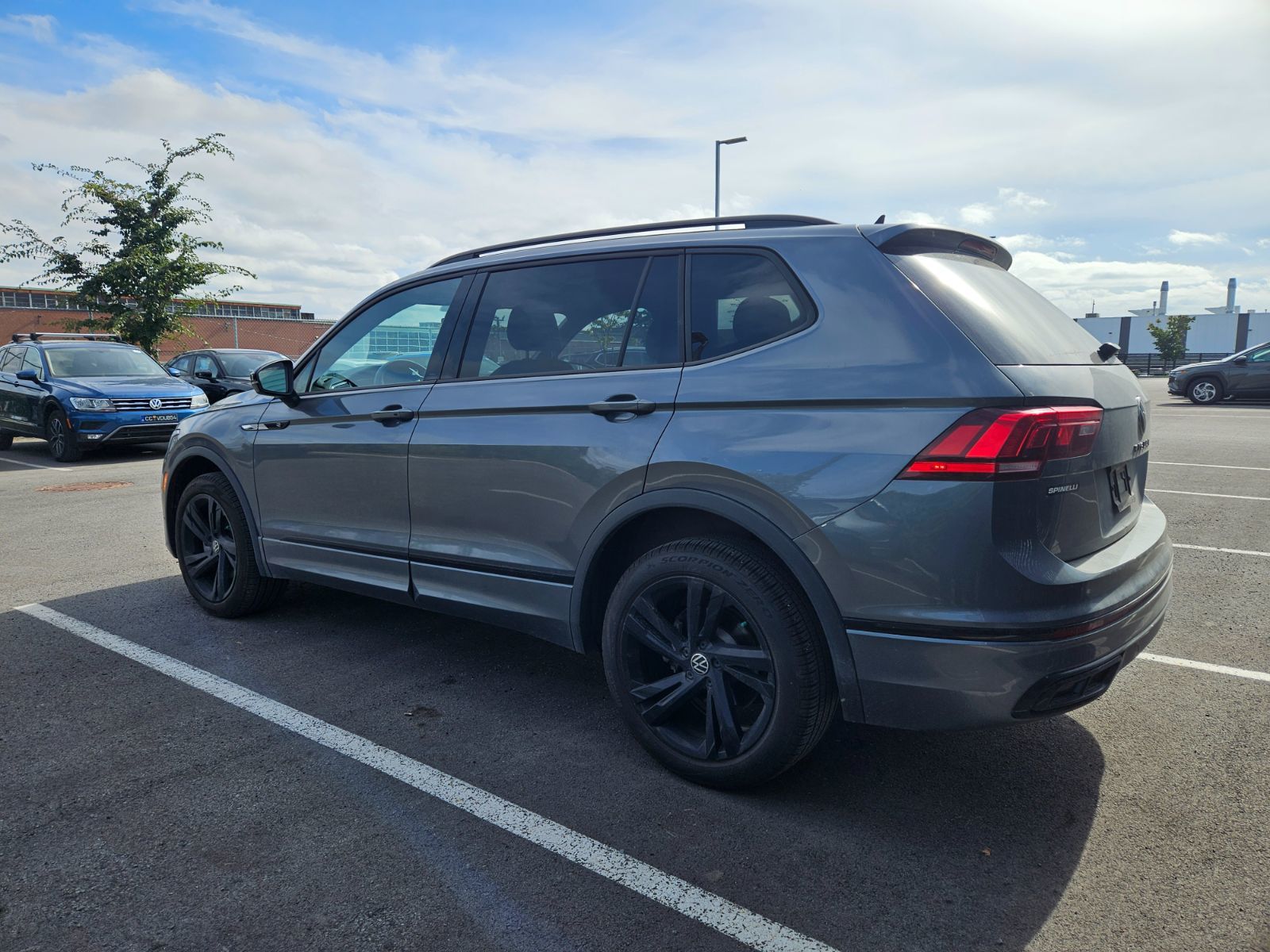 Photo 2024 Volkswagen Tiguan COMFORTLINE/ BLACK EDITION/  137$ PAR SEMAINE - 96 #2