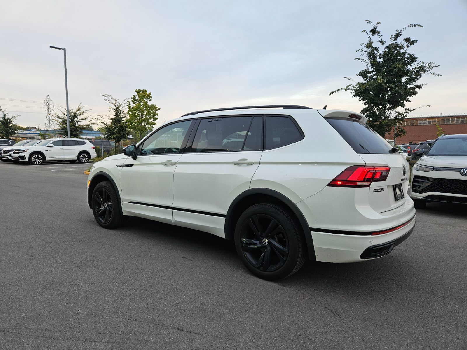 Photo Volkswagen Tiguan COMFORTLINE/ BLACK EDITION/ 113$ PAR SEMAINE - 96 2024 #2