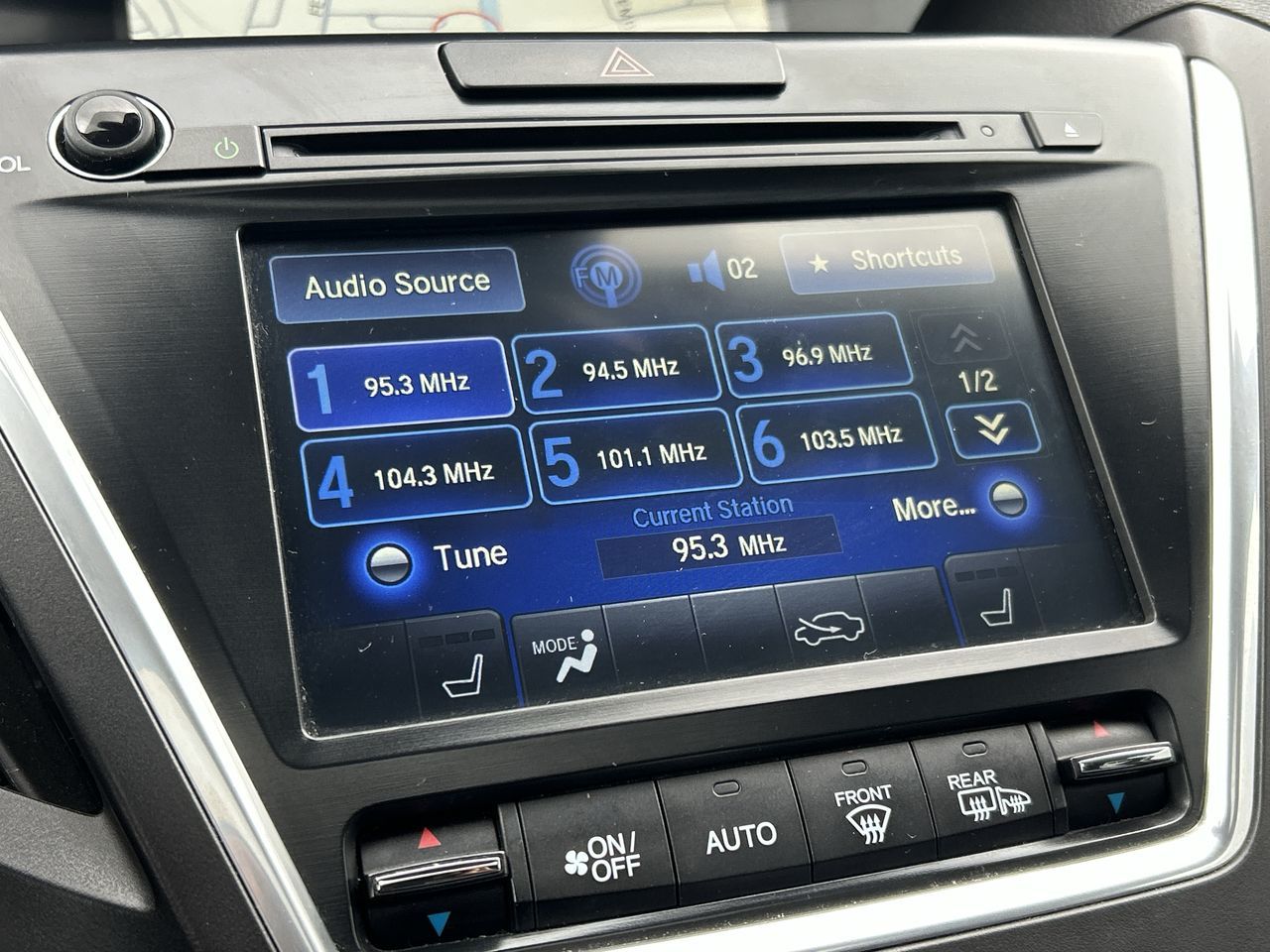 Acura MDX  2015 à North Vancouver, Colombie-Britannique