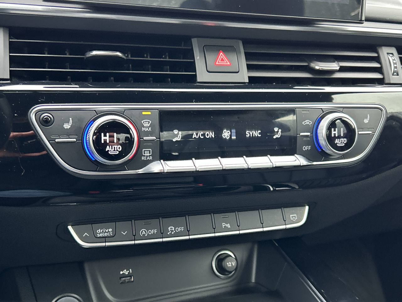 Audi A4 Sedan  2022 à North Vancouver, Colombie-Britannique