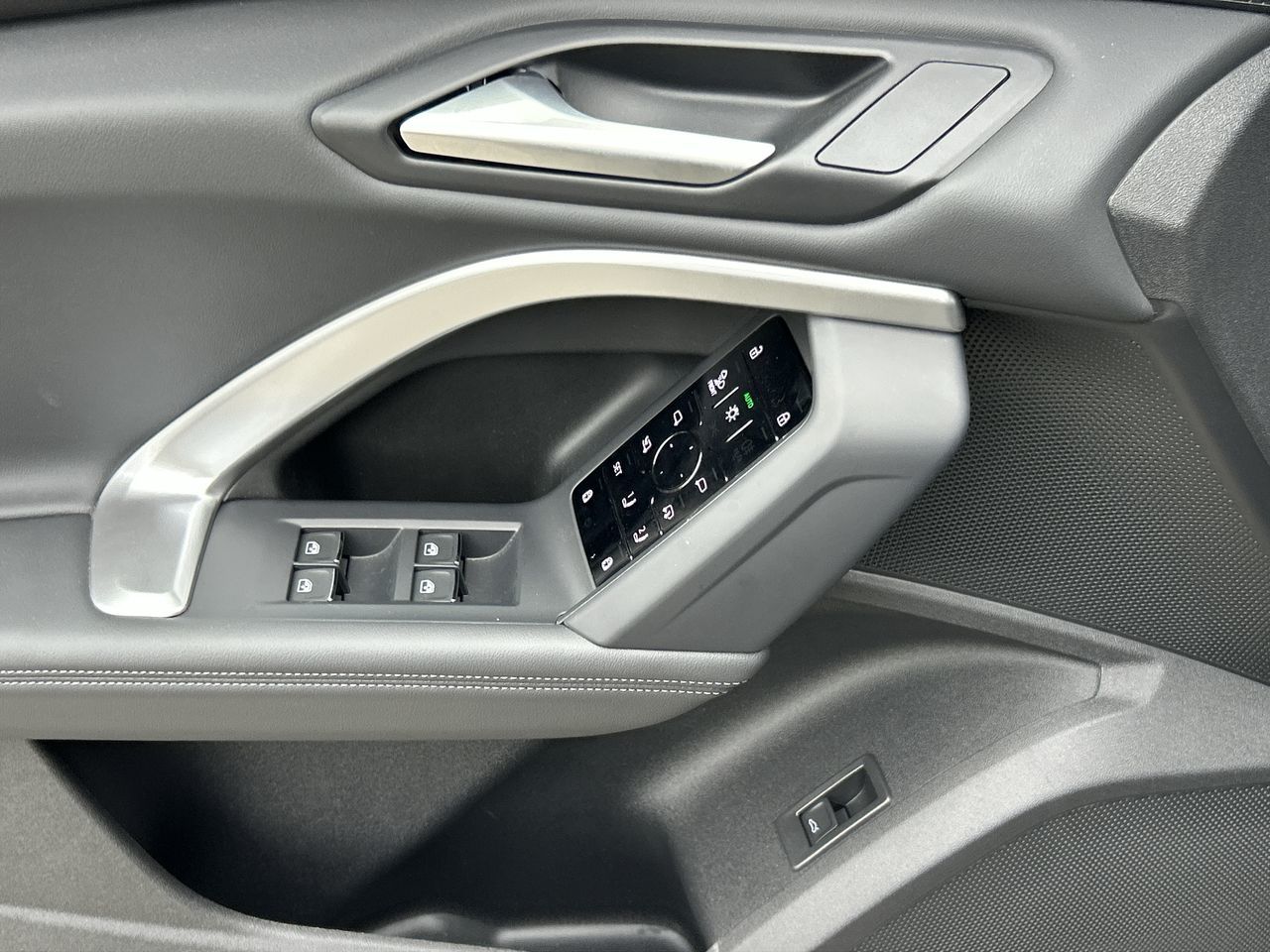 Audi All-New Q5 Sportback  2025 à North Vancouver, Colombie-Britannique