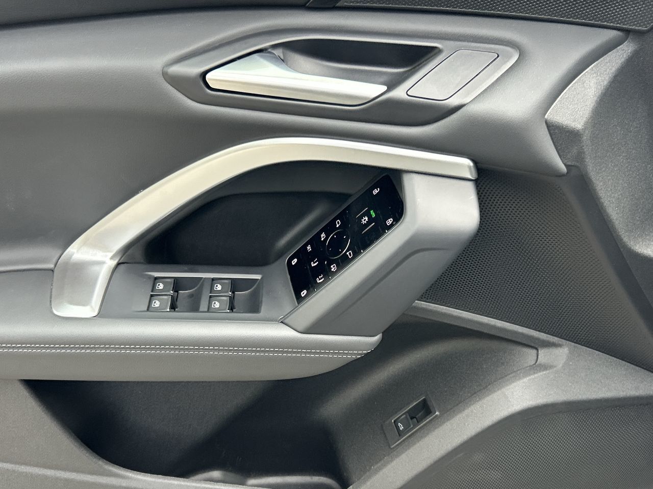 Audi All-New Q5  2025 à North Vancouver, Colombie-Britannique