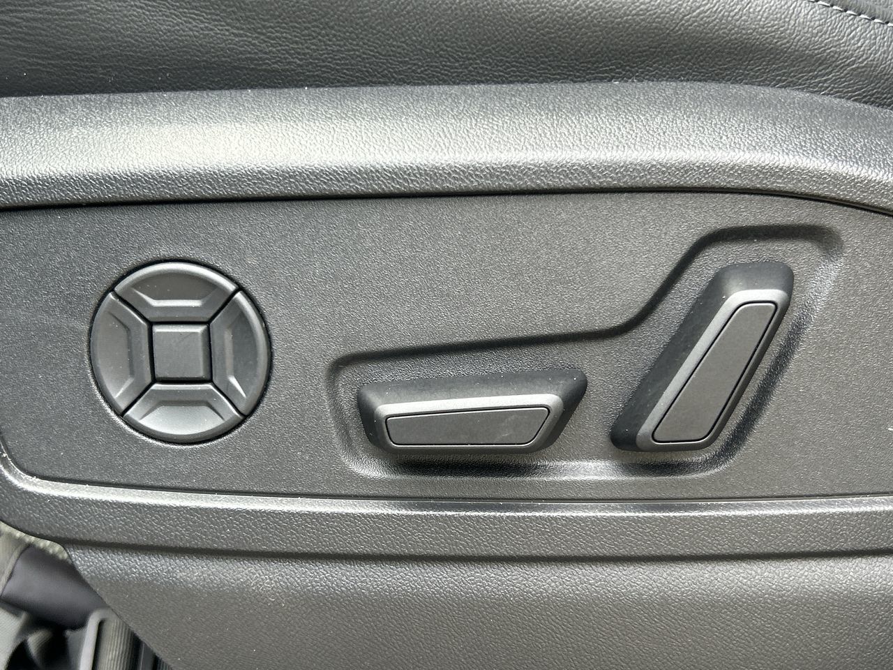 Audi All-New Q5  2025 à North Vancouver, Colombie-Britannique