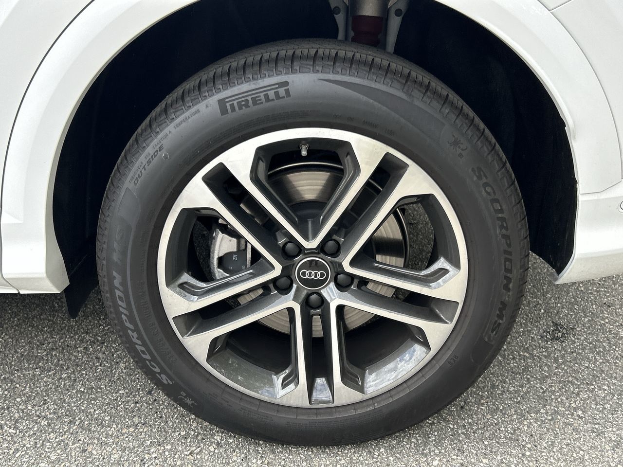 Audi All-New Q5  2025 à North Vancouver, Colombie-Britannique