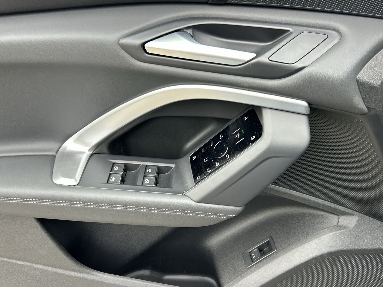 Audi All-New Q5  2025 à North Vancouver, Colombie-Britannique