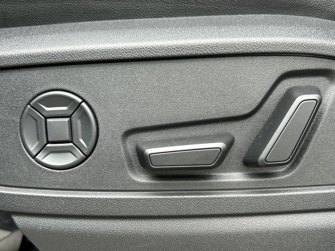 Audi All-New Q5  2025 à North Vancouver, Colombie-Britannique