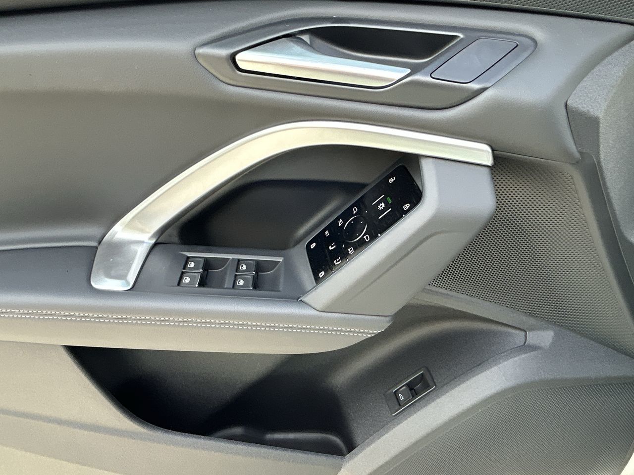 Audi All-New Q5  2025 à North Vancouver, Colombie-Britannique