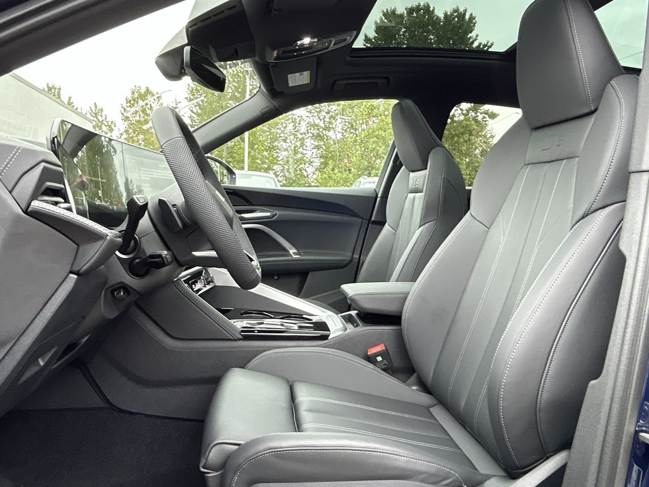 Audi All-New Q5  2025 à North Vancouver, Colombie-Britannique