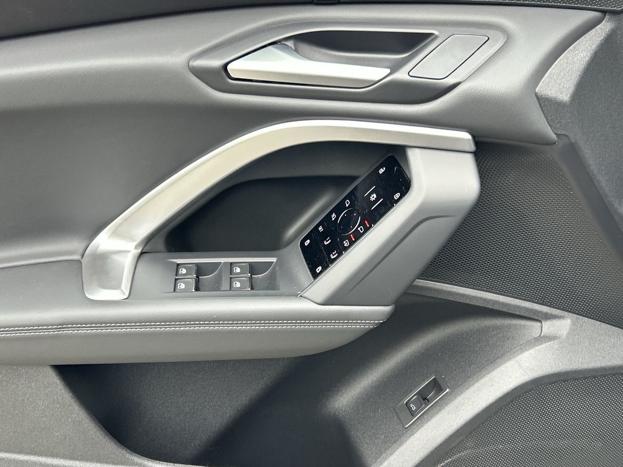 Audi All-New Q5  2025 à North Vancouver, Colombie-Britannique