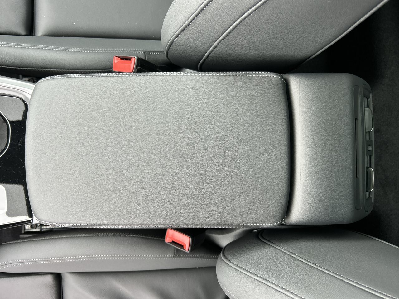 Audi All-New Q5  2025 à North Vancouver, Colombie-Britannique