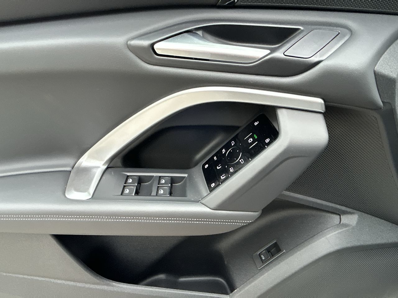 Audi All-New Q5  2025 à North Vancouver, Colombie-Britannique