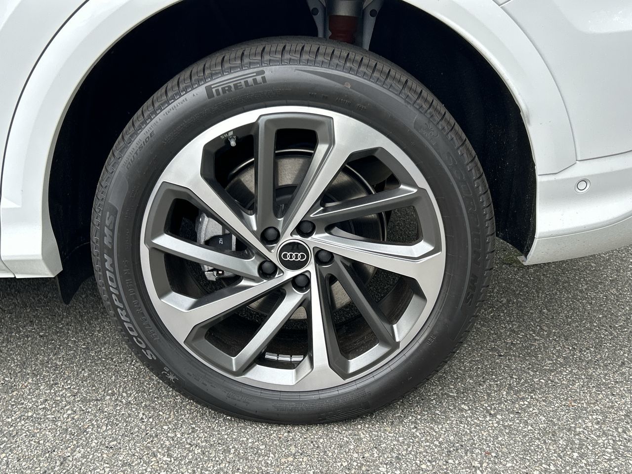 Audi All-New Q5  2025 à North Vancouver, Colombie-Britannique