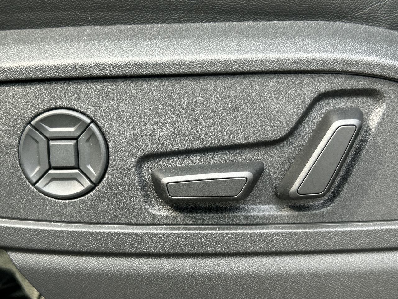 Audi All-New Q5  2025 à North Vancouver, Colombie-Britannique