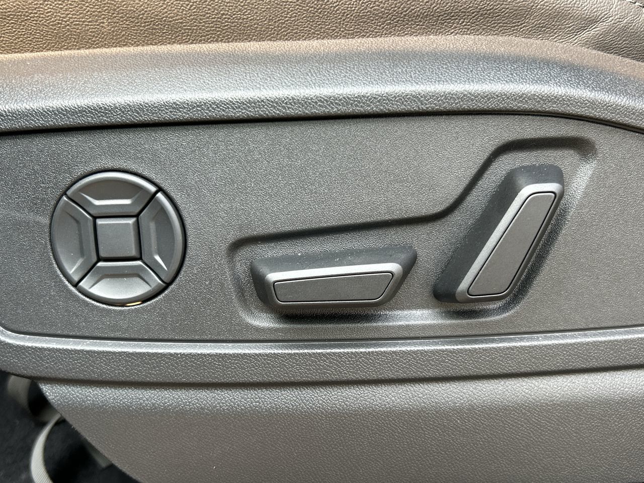 Audi All-New Q5  2025 à North Vancouver, Colombie-Britannique