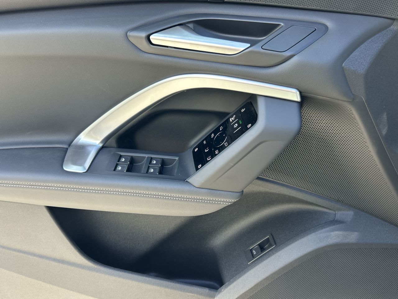 Audi All-New Q5  2025 à North Vancouver, Colombie-Britannique