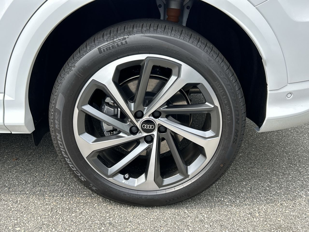 2025 Audi Q5 in North Vancouver, British Columbia