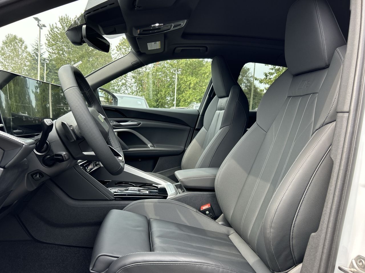 2025 Audi Q5 in North Vancouver, British Columbia