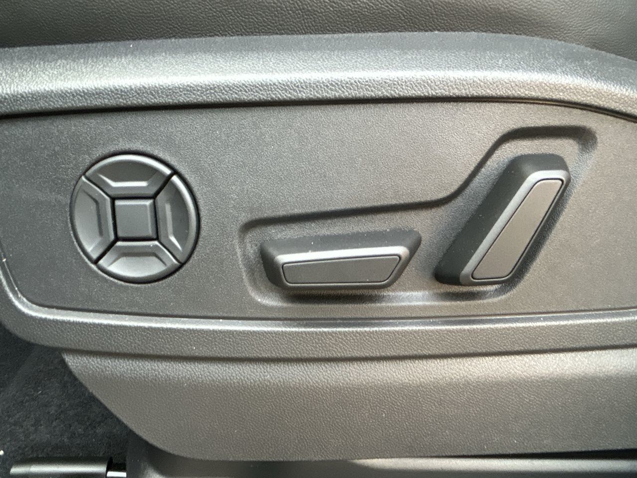 Audi All-New Q5  2025 à North Vancouver, Colombie-Britannique