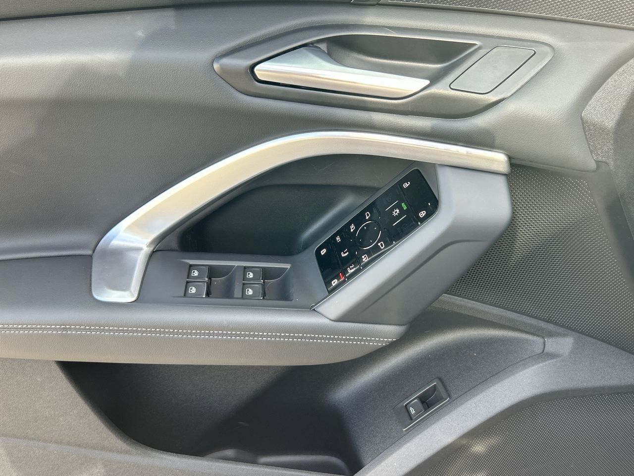 Audi All-New Q5  2025 à North Vancouver, Colombie-Britannique