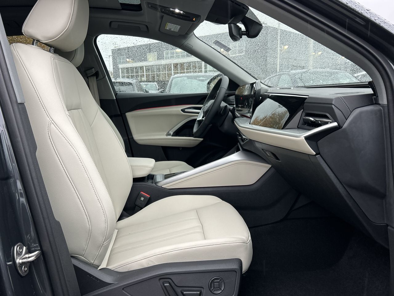 Audi All-New Q5  2025 à North Vancouver, Colombie-Britannique