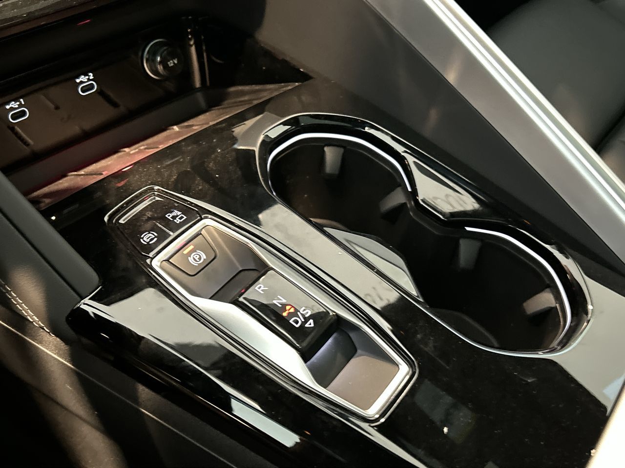 Audi All-New Q5  2025 à North Vancouver, Colombie-Britannique