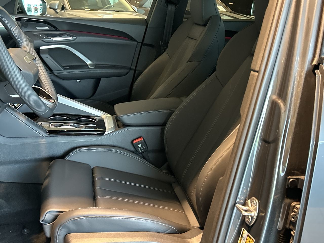 Audi All-New Q5  2025 à North Vancouver, Colombie-Britannique